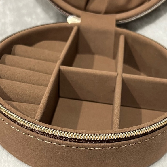 Le Vian Jewelry Travel Case - Picture 5 of 5